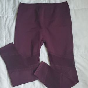 Mosaic High-Waisted 7/8 Fabletics (New)